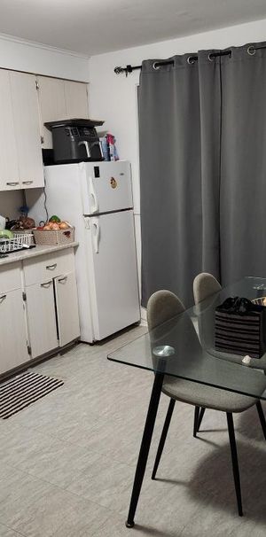 2 ET DEMI DISPONIBLE LE 1ER FÉVRIER 2026 - Photo 1