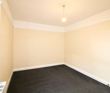 Lower Addiscombe Road, Croydon, CR0 - Photo 4