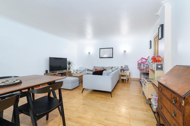 3 bedroom apartment to rent - Photo 1