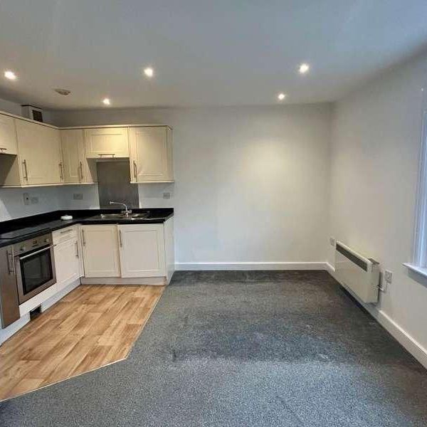 High Street, Banbury, OX16 - Photo 1