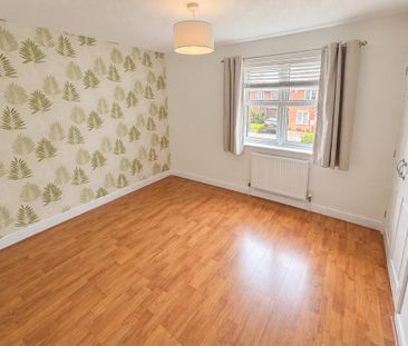 2 bedroom semi-detached house to rent - Photo 5