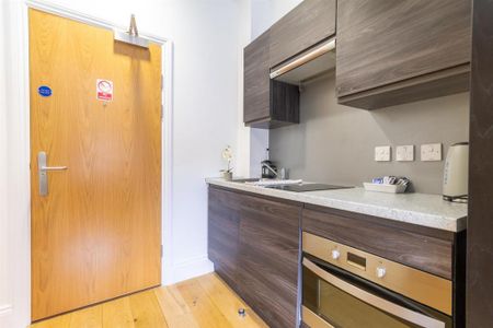 Studio to rent - Photo 3