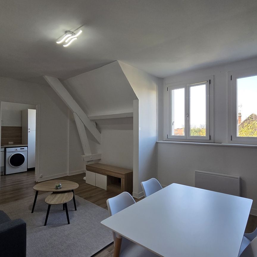 Location Appartement 1 pièce 77m² TROYES 10000 - Photo 1