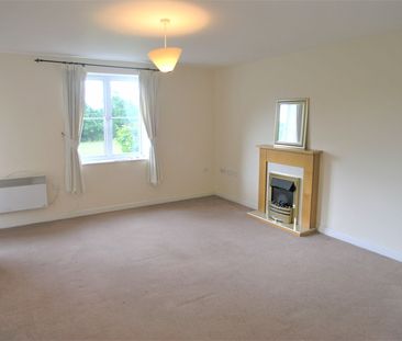 Cavalier Drive, Halesowen, West Midlands, B63 4SQ - Photo 3