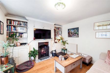 4 bedroom terraced house to rent - Photo 3