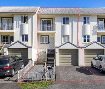 Winery Way, Henderson, Auckland - Photo 1