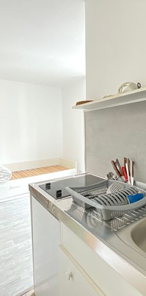 Location Appartement 1 pièce 14m² - Photo 1