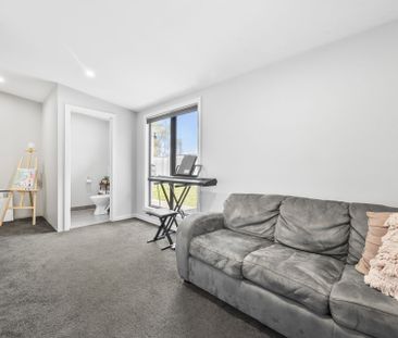 253 Dowling Street, Wendouree - Photo 2