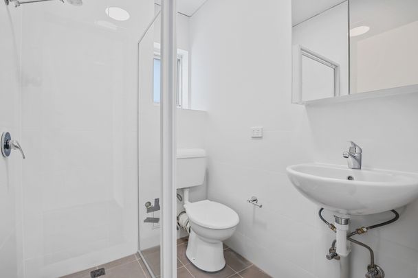 71/4 Elizabeth Bay Road, Elizabeth Bay NSW 2011 - Studio For Rent | Domain - Photo 1