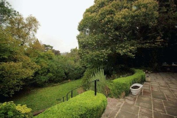 Tupwood Lane, Caterham - �cm, CR3 - Photo 1