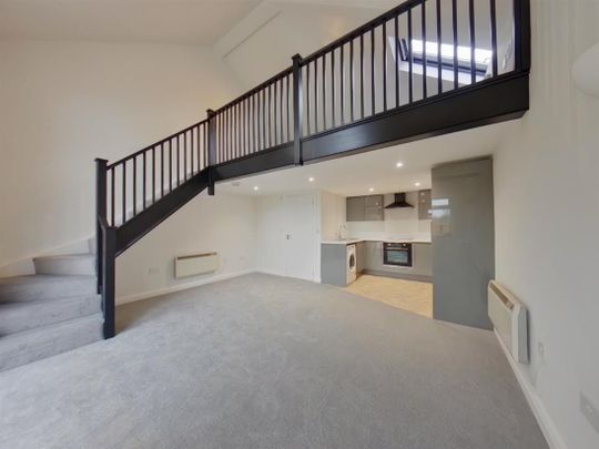 Crofton Lane, Hill Head, Fareham - Photo 1