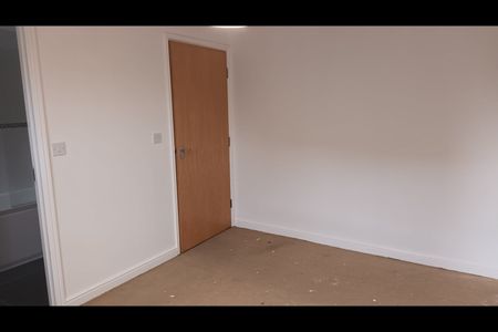 2 Bed Flat, Dobson Street, L6 - Photo 5