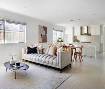 13 Shikra Place, Doreen, Vic 3754 - Photo 2