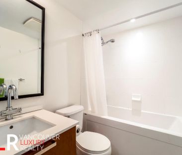 Condo in Downtown Vancouver, BC - Photo 5