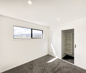 Modern living, great location in Upper Hutt - Photo 6