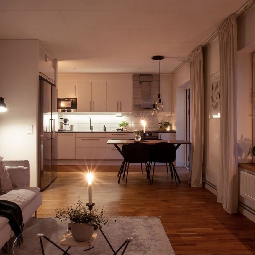 Rundbäcksgatan - Foto 1