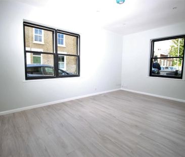 1 bedroom ground floor flat to rent - Photo 1