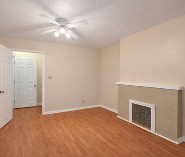 For Lease - 16 Strathmore Boulevard, Toronto, Ontario - Photo 5