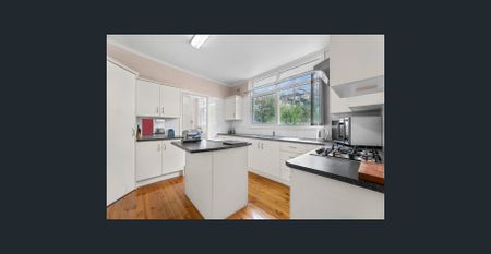 Comfort, Convenience & Outdoor Living - Photo 5