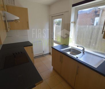 3 bedroom semi-detached house to rent - Photo 4