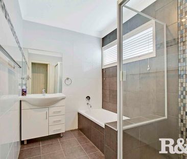 WELL PRESENTED HOME! - Photo 5