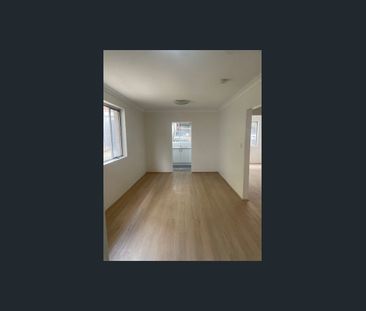 FRESHLEY RENOVATED 2 BEDROOM UNIT IN THE HEART OF RYDE - Photo 5