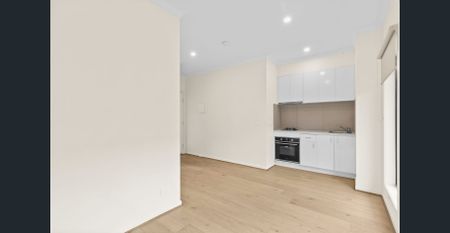 **REGISTER TO INSPECT VIA REALESTATE.COM.AU & STUDENT ID MUST BE PROVIDED AT ENTRY, WHEN VIEWING THIS RENTAL PROPERTY WITH BARRY PLANT FRANKSTON** - Photo 3