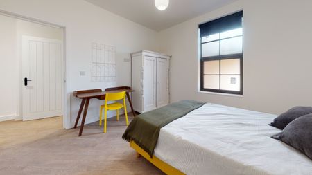 19 Frederick Street Flat 8 - Photo 4