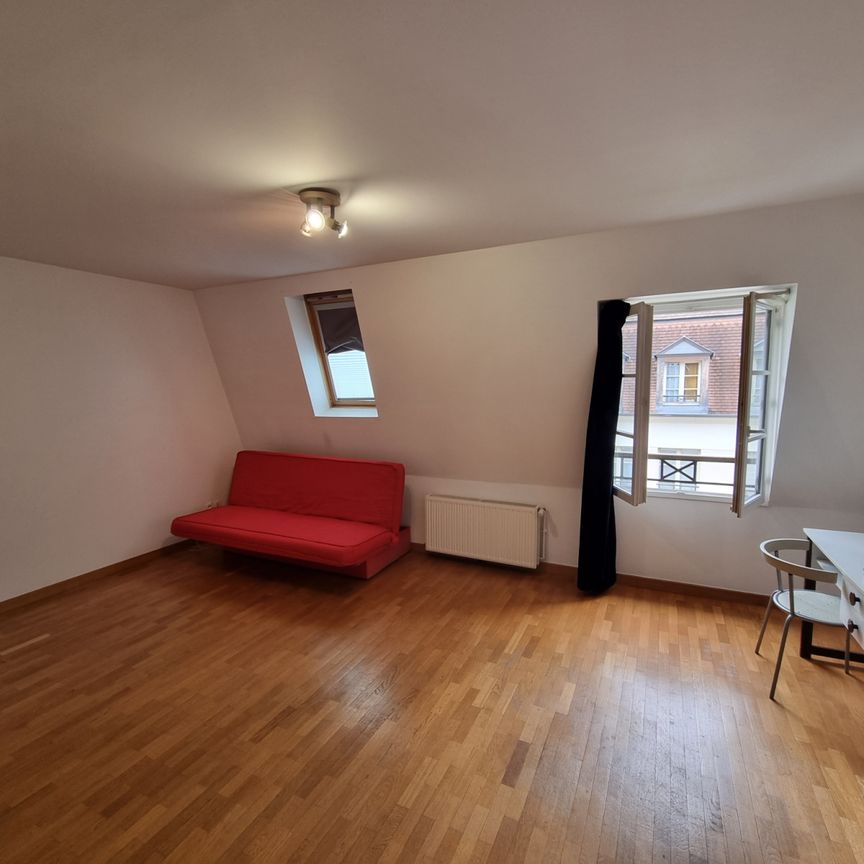 Grand studio à Yerres - Photo 1