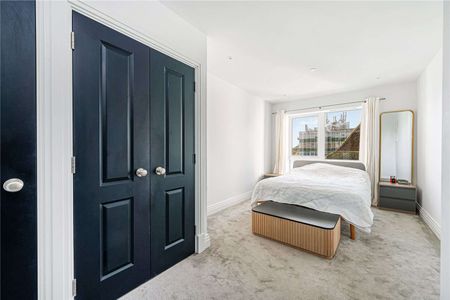 Discover the epitome of contemporary living in this sophisticated one bedroom apartment nestled within the prestigious Filmworks Development. - Photo 3