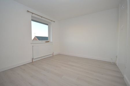 3 bedroom house - Photo 4