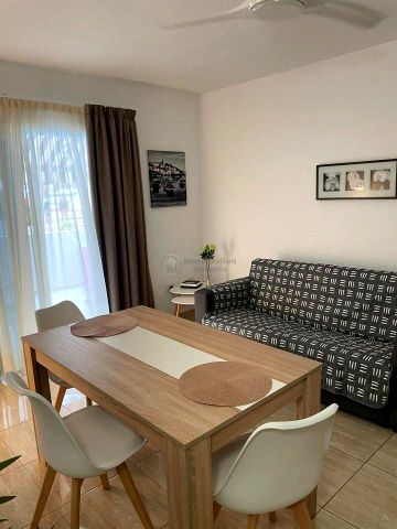 1-Bedroom Apartment for Rent in Playa de las Américas - Photo 2