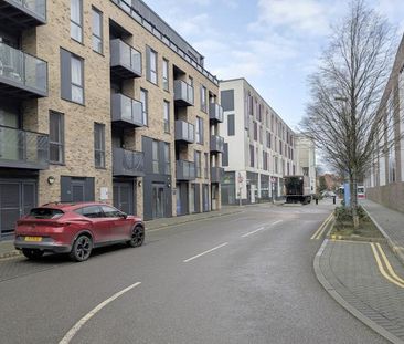 Market Street, Addlestone - 1 bedroomProperty for lettings - Seymours - Photo 1