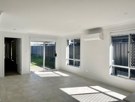 NORTH TAMWORTH- As New 3 Bedroom Home - Photo 3