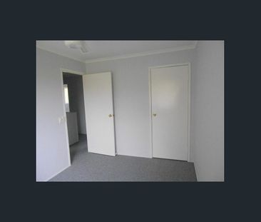 Spacious Townhouse for Rent in Slacks Creek – Your Perfect Home Awaits - Photo 2