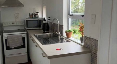 Four-bedroom home close to the river - Photo 4