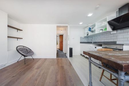 1 bedroom flat to rent - Photo 2