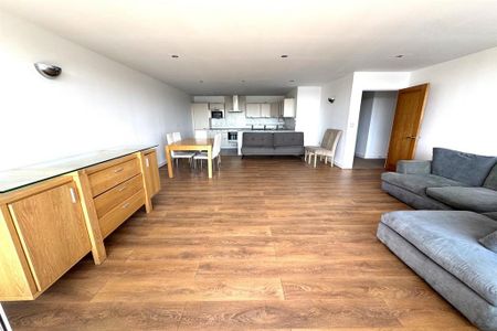 2 bedroom apartment to rent - Photo 2