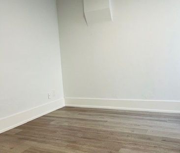 For Lease - 2961 Lakeshore Boulevard Unit# 4, Toronto, Ontario - Photo 3