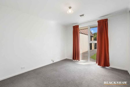 Modern two bedroom home with large private yard - Photo 5
