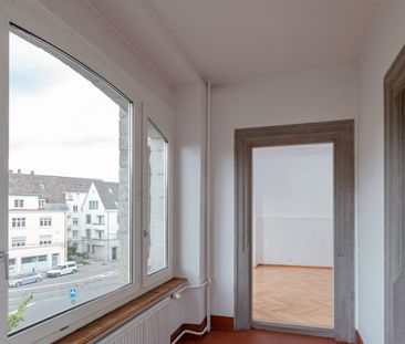 Helle 5.5 Zimmer-Wohnung an zentraler Lage - Photo 2