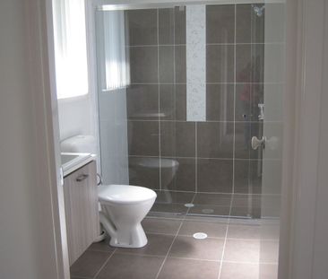 3 BEDROOMS! NEAR NORTH LAKES! - Photo 5