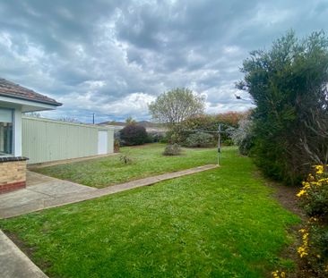 13 Dean Street, Belmont - Photo 2