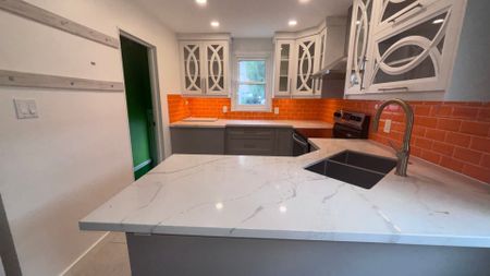 For Lease - 75 Vanbrugh Avenue Unit# MAIN, Toronto, Ontario - Photo 2