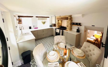 3 bedroom end of terrace house to rent - Photo 4