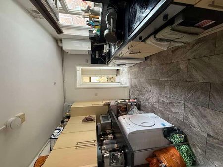 Teversal Avenue: Bed Student House, NG7 - Photo 2