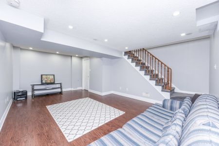 For Lease - 32 Lockheed Crescent, Brampton, Ontario - Photo 5