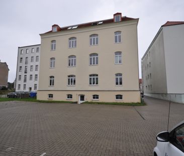 Schön geschnittene 2-RW mit EBK nähe Bahnhof - Photo 6