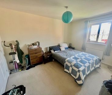 Markham Rise, MK41 - Photo 5