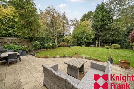 5 bedroom detached house to rent - Photo 4